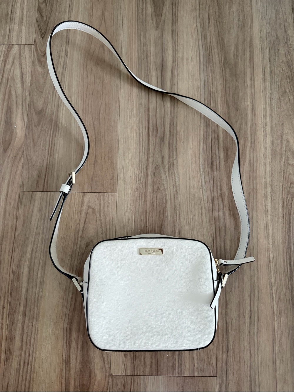 Kate Spade Newbury Lane Camie Crossbody/Camera Bag